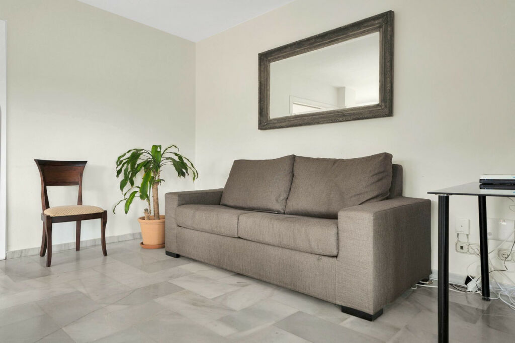 Detached Villa Elviria Málaga - image 10