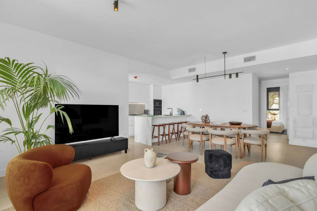 Middle Floor Apartment Fuengirola Málaga - image 10