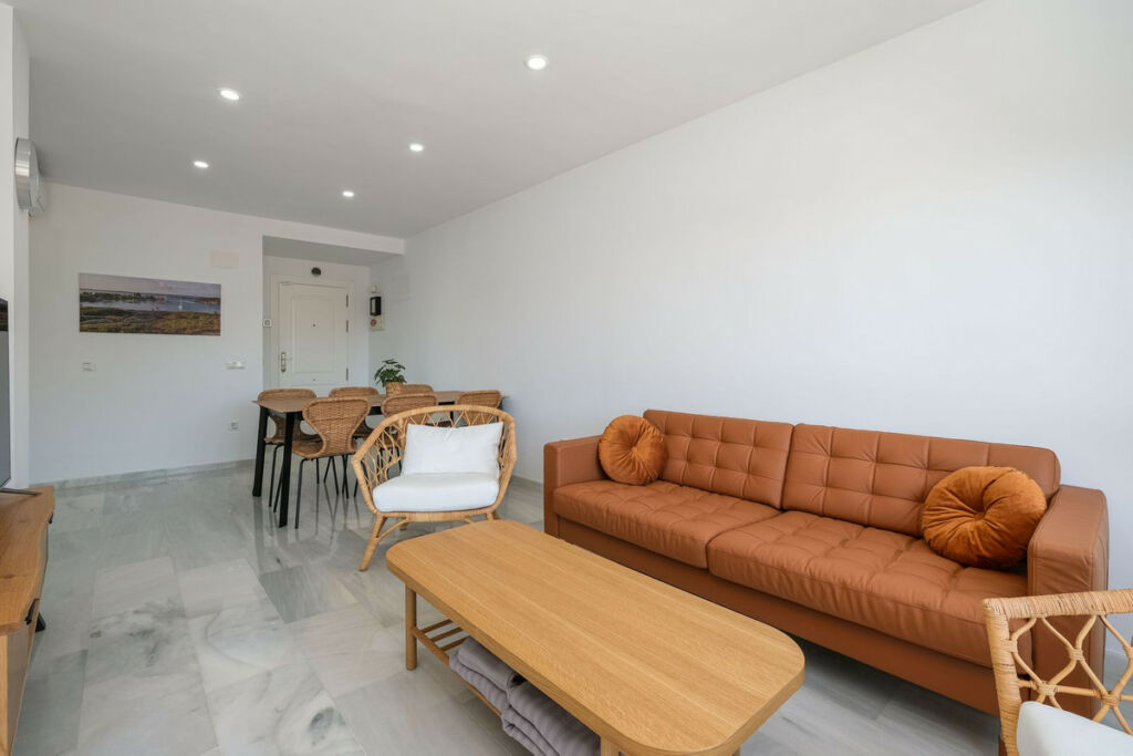 Penthouse Los Boliches Málaga - image 10