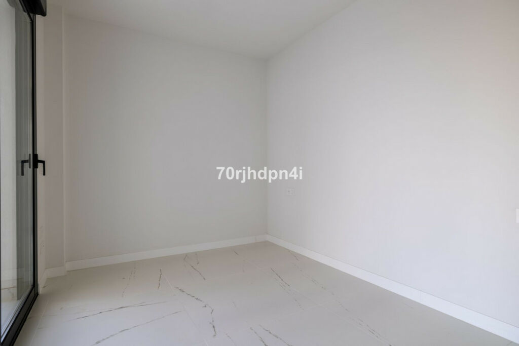 Ground Floor Apartment Casares Málaga - image 10