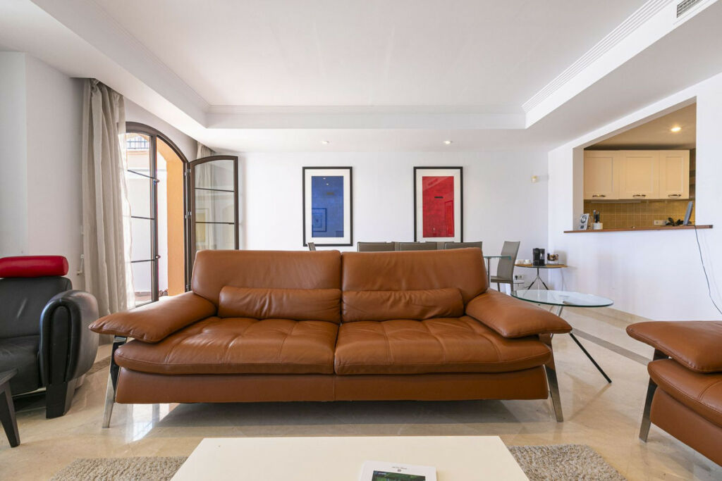 Townhouse Los Arqueros Málaga - image 10