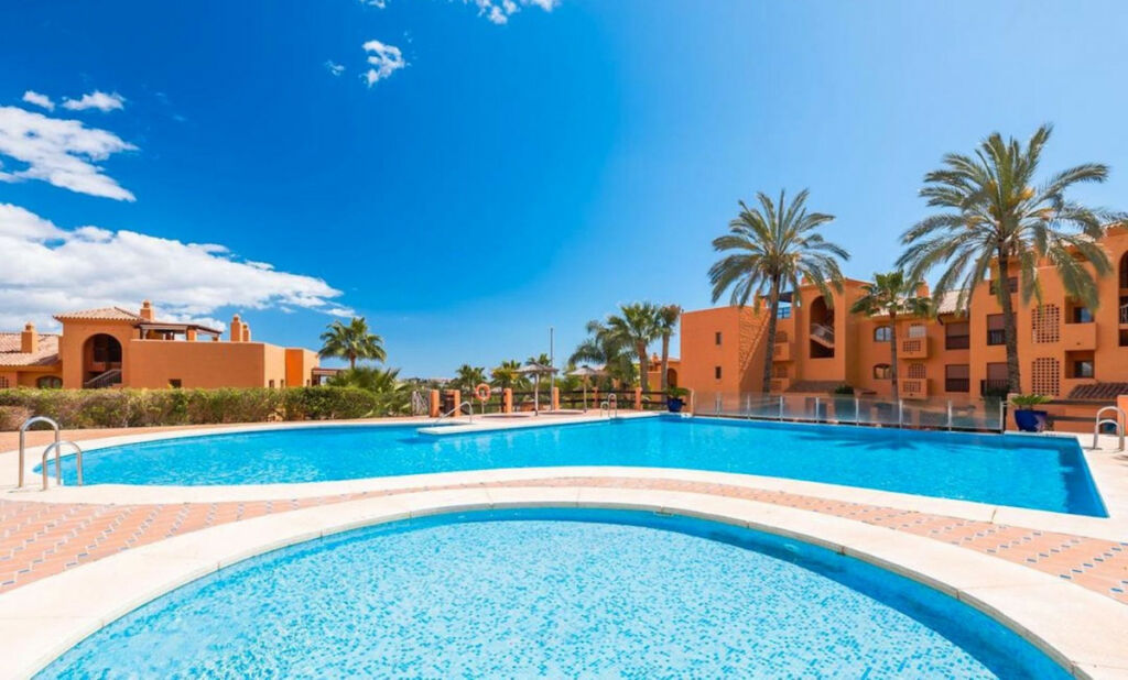 Middle Floor Apartment Benahavís Málaga - image 30