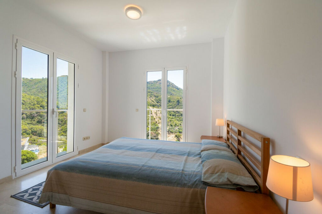 Detached Villa Benahavís Málaga - image 10