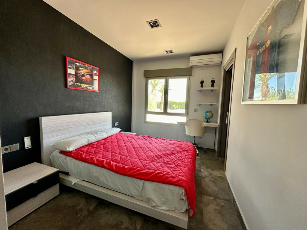 Detached Villa Yecla Murcia - image 10