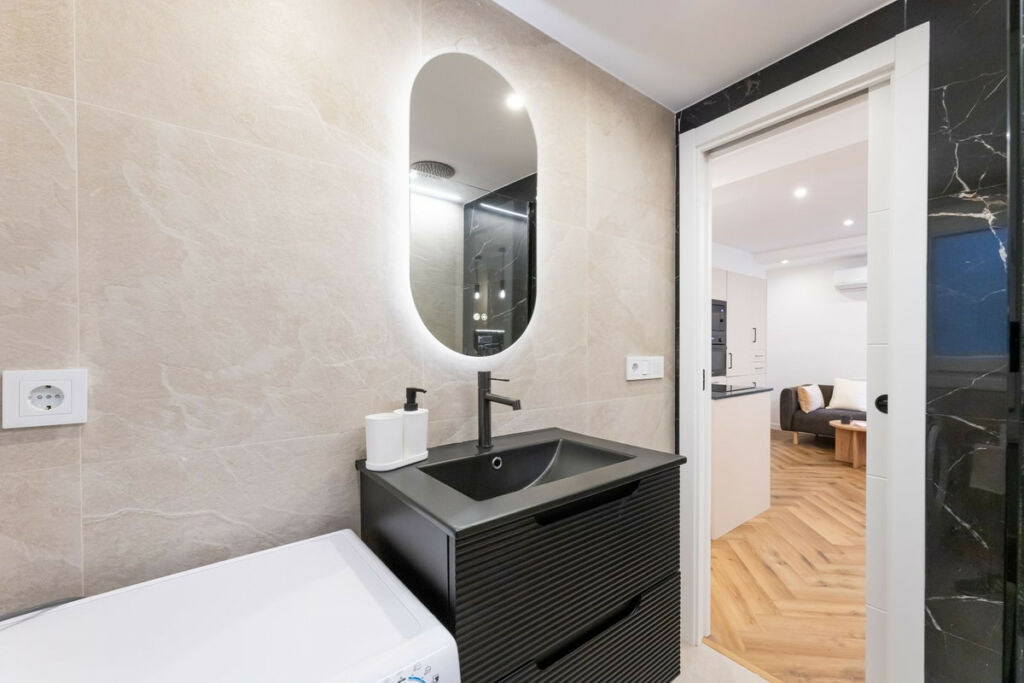Middle Floor Apartment Málaga Centro Málaga - image 10