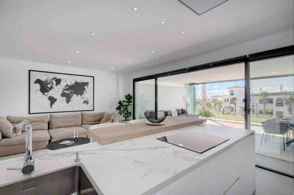 Ground Floor Apartment Estepona Málaga - image 10