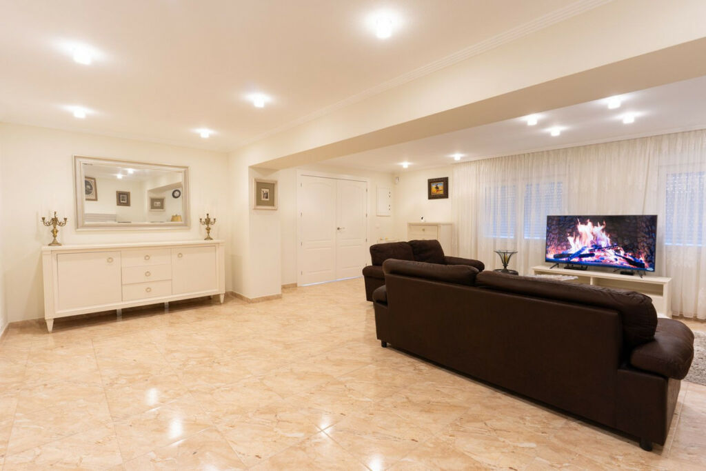 Detached Villa Los Balcones Alicante - image 11