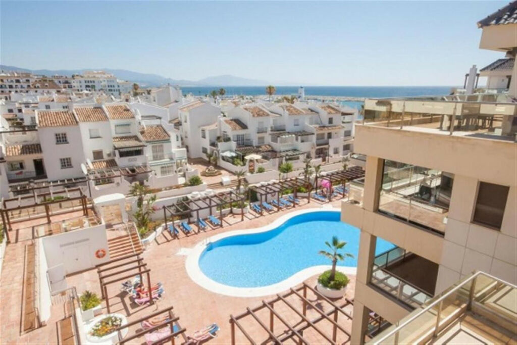 Ground Floor Apartment La Duquesa Málaga - image 10