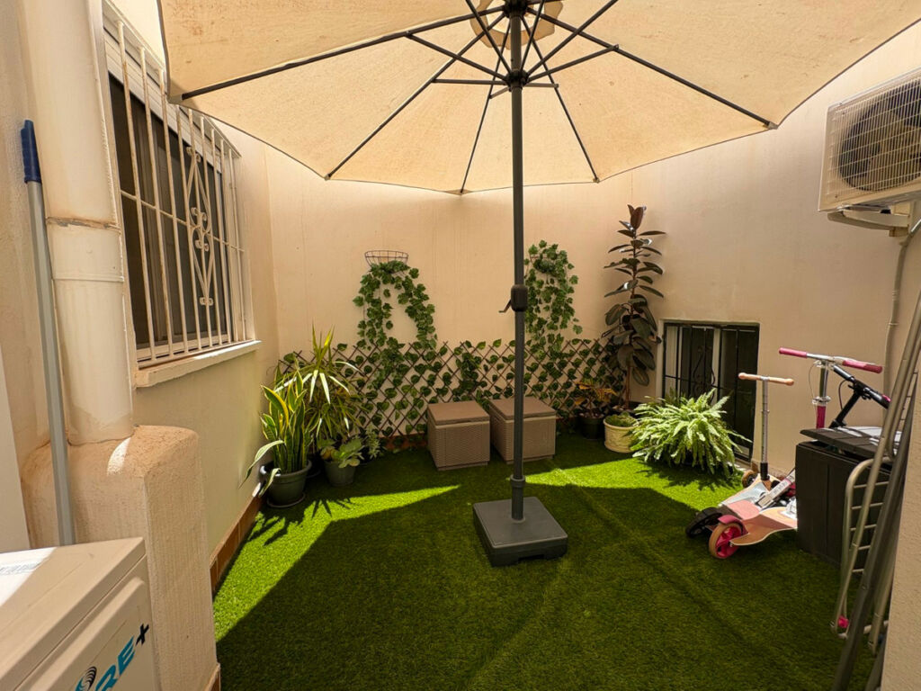Ground Floor Apartment Torrevieja Alicante - image 10
