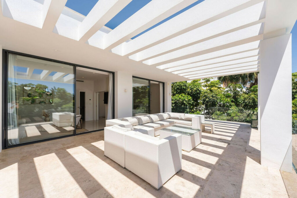 Detached Villa La Quinta Málaga - image 9