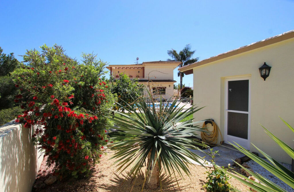 Detached Villa Calpe Alicante - image 10
