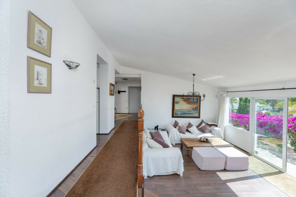 Detached Villa Benalmadena Málaga - image 10