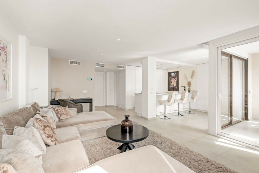 Middle Floor Apartment Torremolinos Málaga - image 10