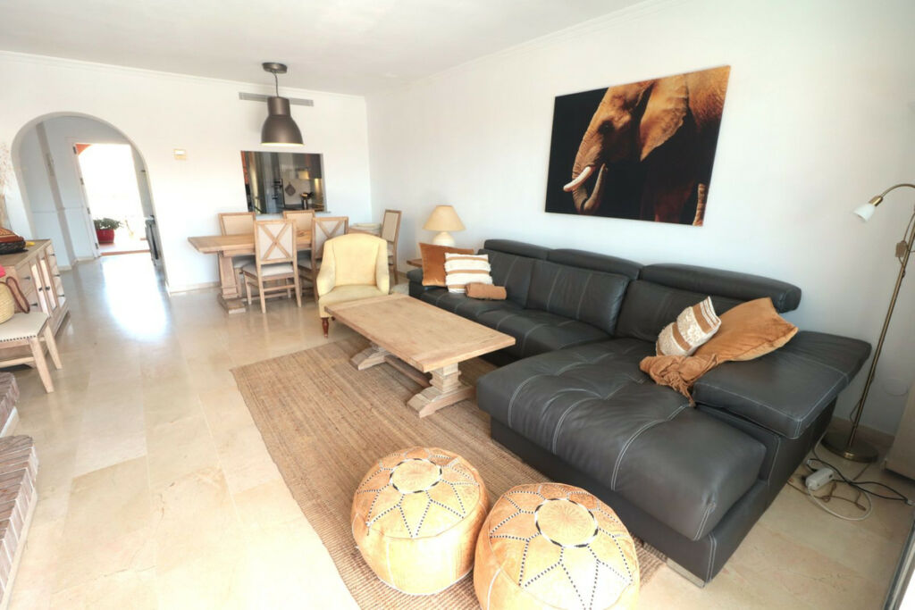 Top Floor Apartment New Golden Mile Málaga - image 10