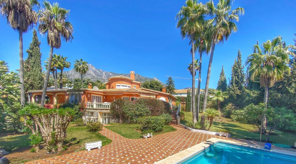 Detached Villa Nagüeles Málaga - image 10