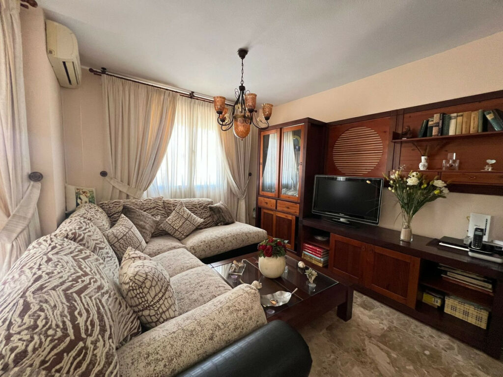 Semi-Detached House Alhaurín de la Torre Málaga - image 11