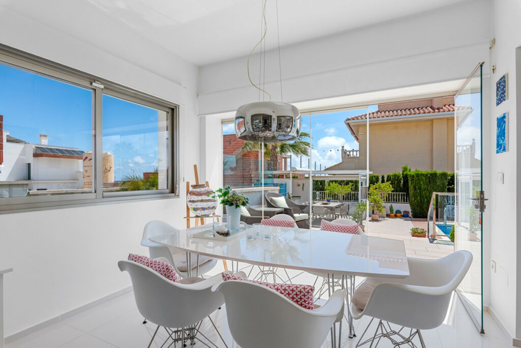Detached Villa Ciudad Quesada Alicante - image 10