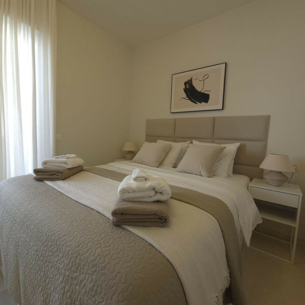 Middle Floor Apartment Valle Romano Málaga - image 10