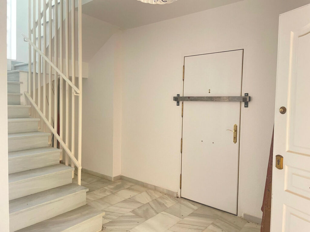 Townhouse Arroyo de la Miel Málaga - image 10