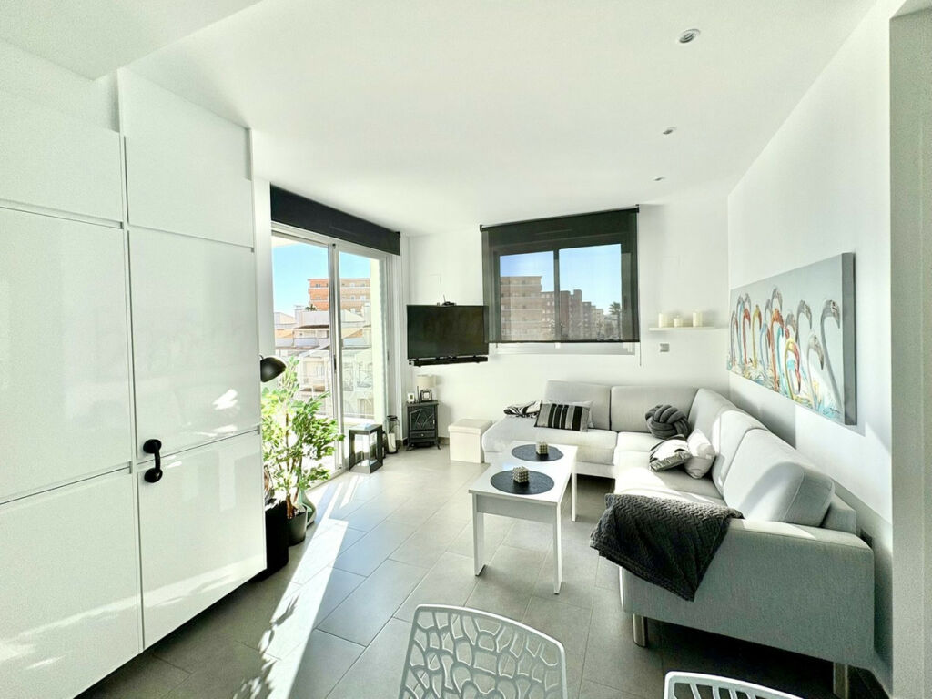 Middle Floor Apartment La Mata Alicante - image 10