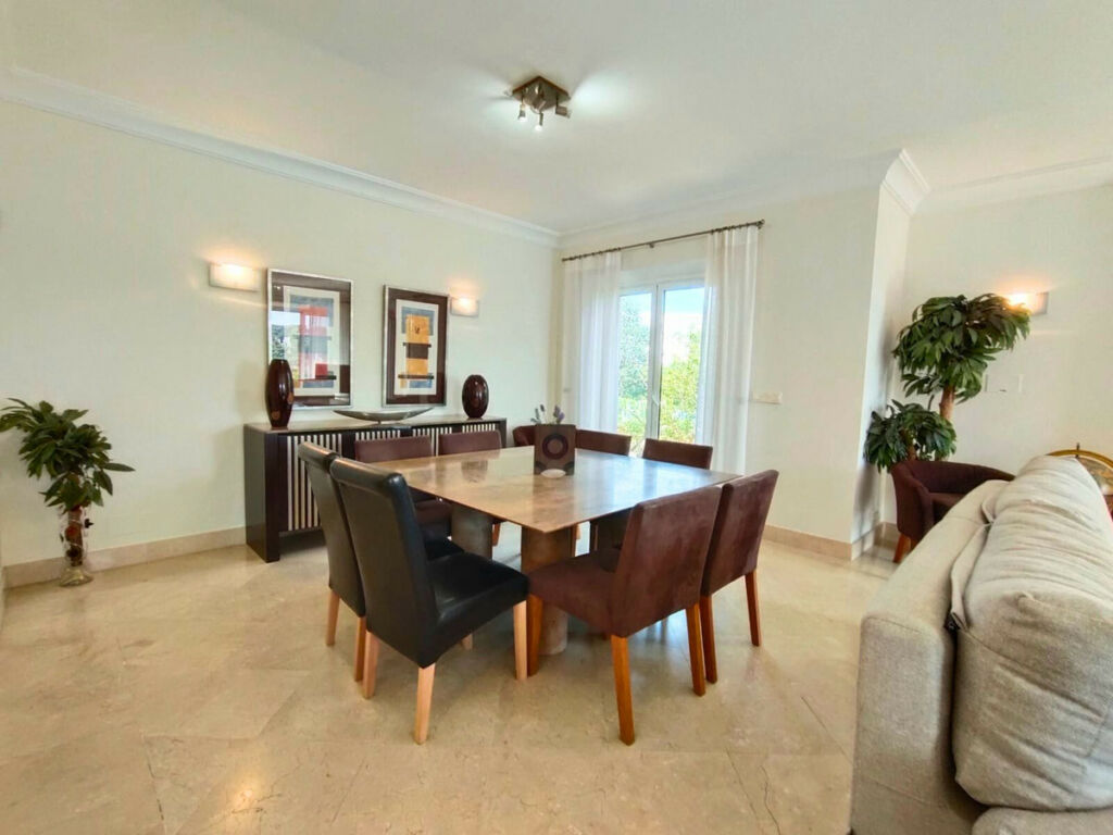 Detached Villa Sotogrande Alto Cádiz - image 11