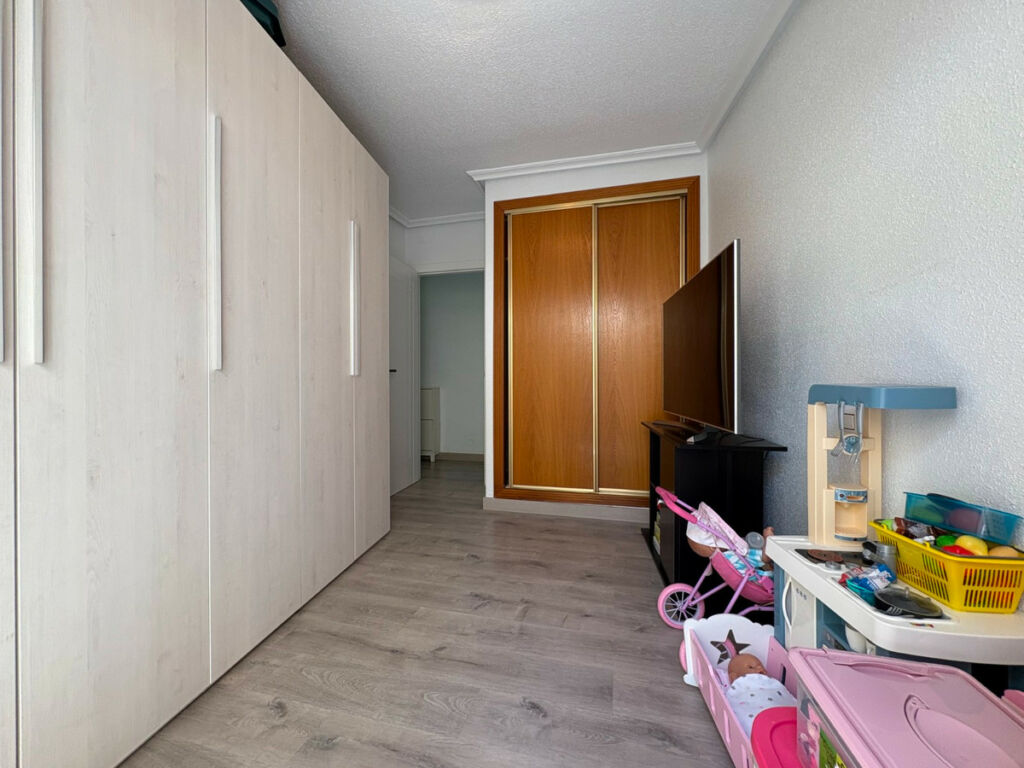 Ground Floor Apartment Torrevieja Alicante - image 11