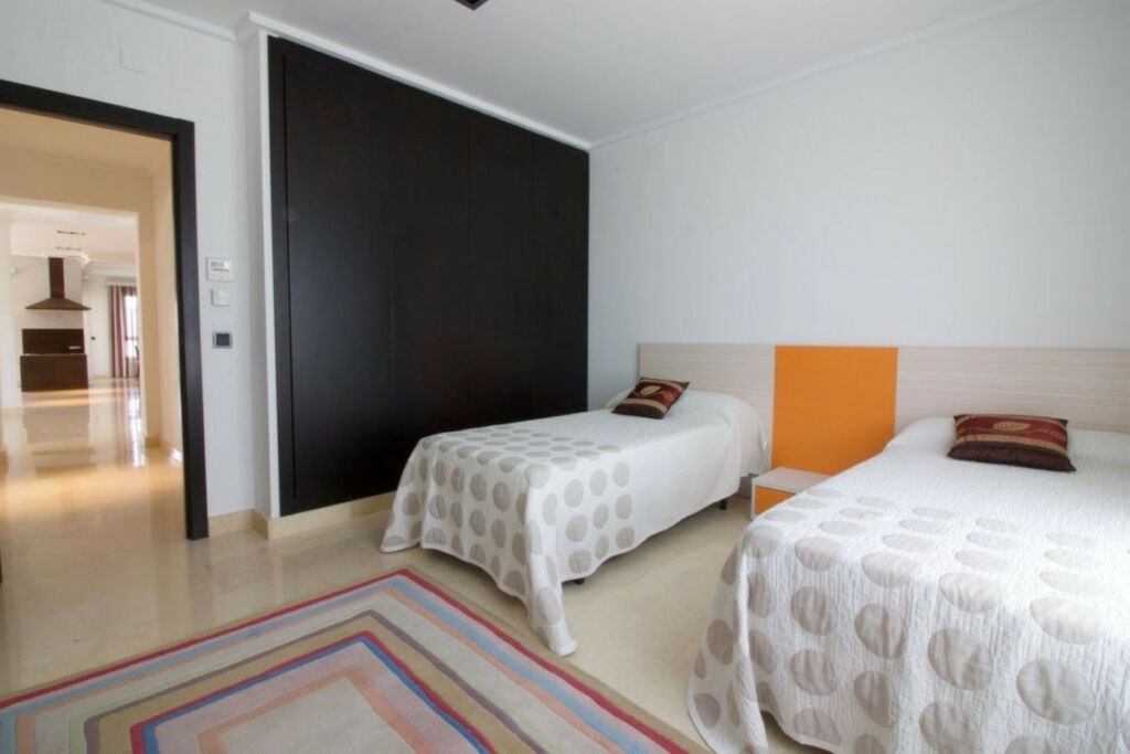 Detached Villa Orihuela Costa Alicante - image 11