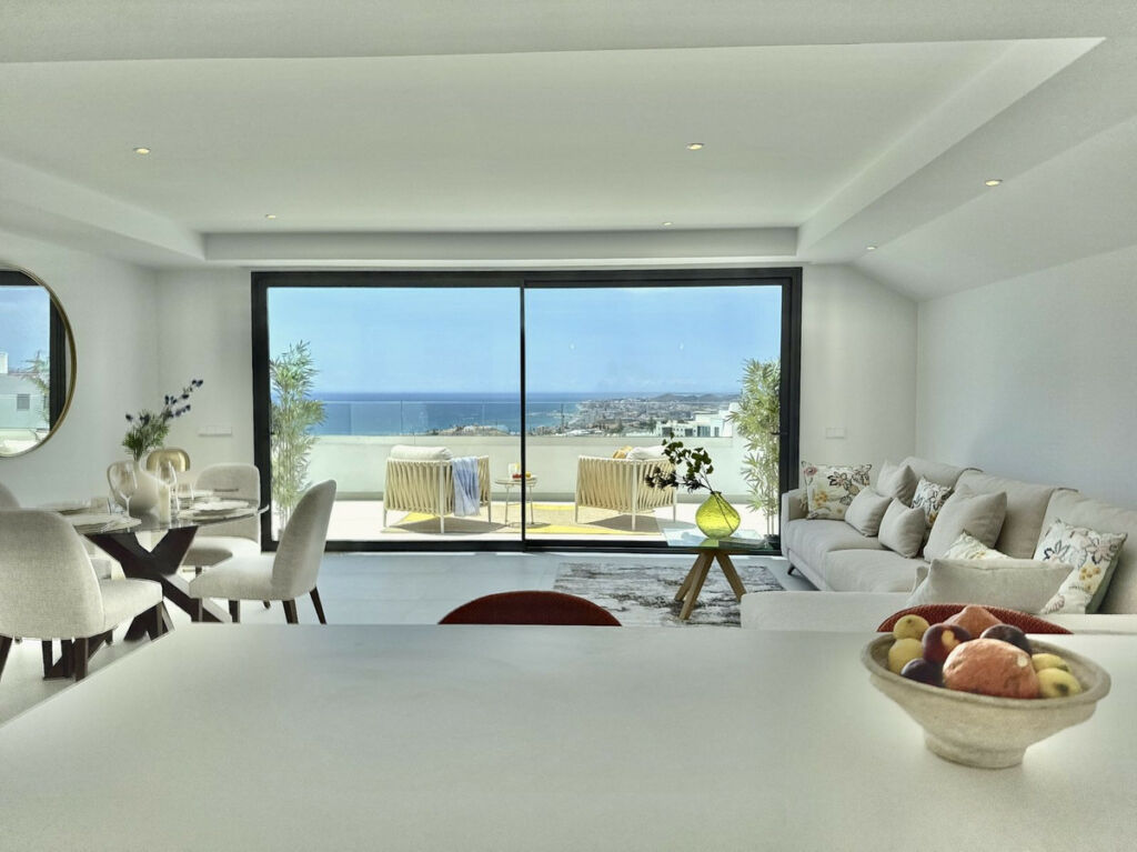 Penthouse Fuengirola Málaga - image 11