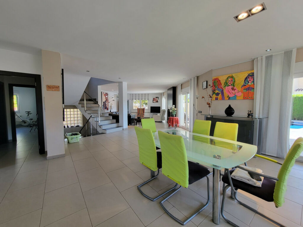 Detached Villa Calpe Alicante - image 11