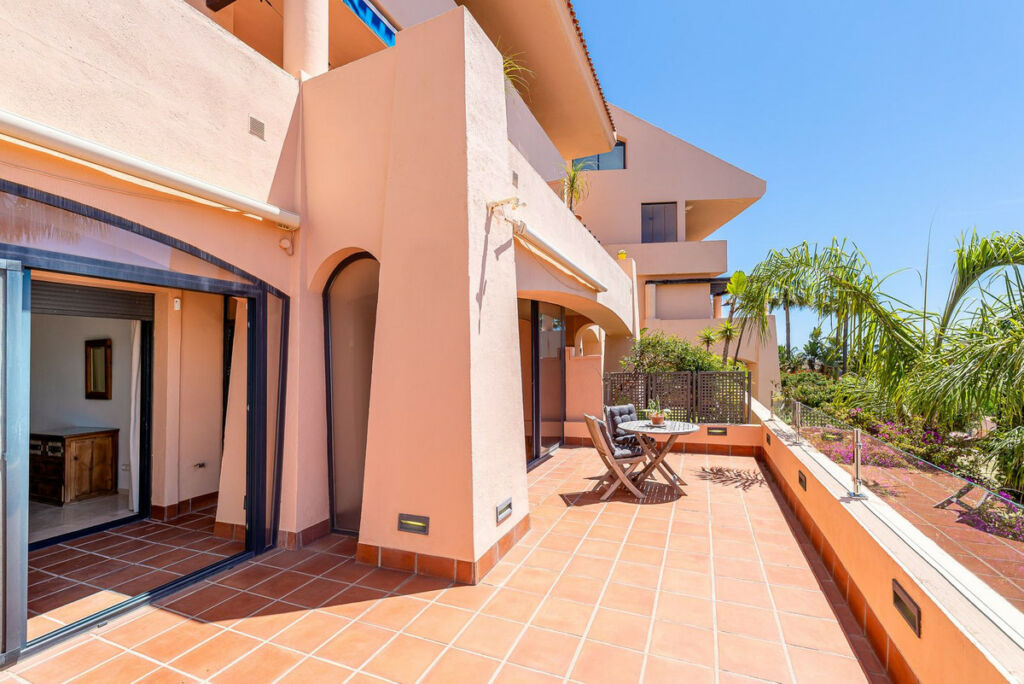 Ground Floor Apartment Calahonda Málaga - image 11