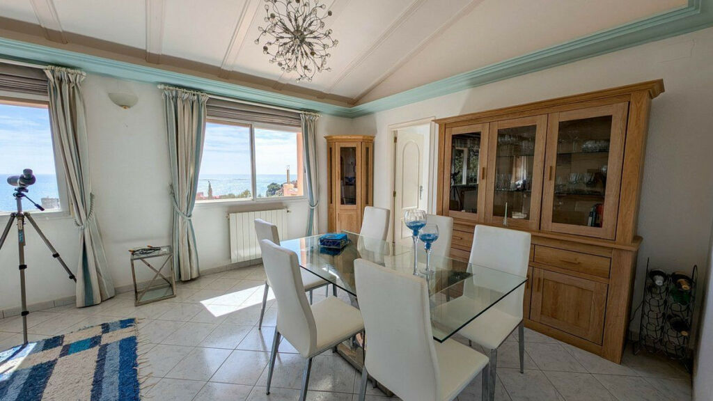 Detached Villa Calpe Alicante - image 11