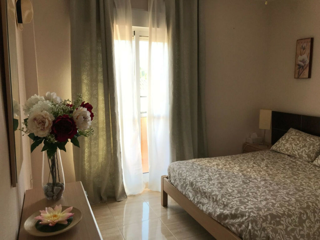 Middle Floor Apartment San Luis de Sabinillas Málaga - image 8