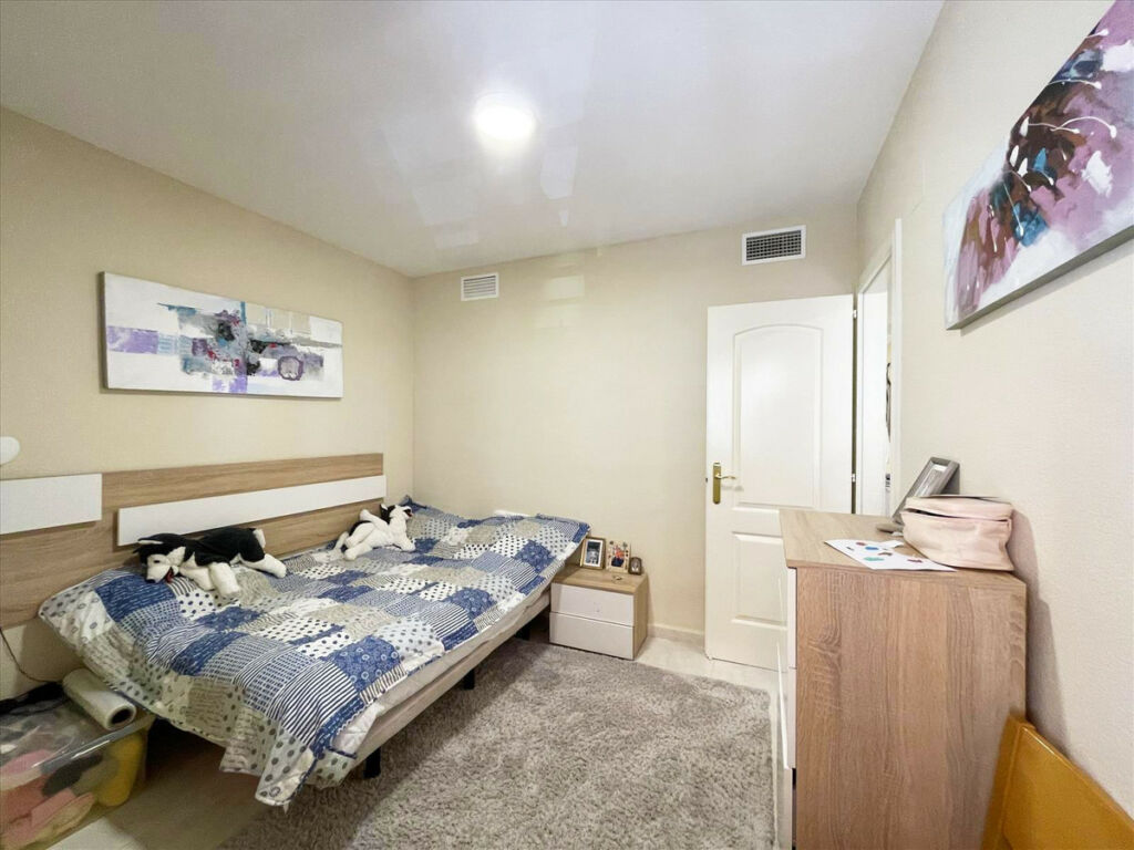 Middle Floor Apartment Calpe Alicante - image 11