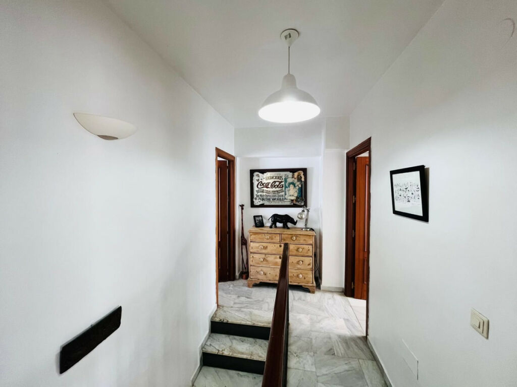 Townhouse Torreguadiaro Cádiz - image 13