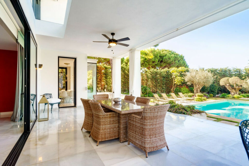 Detached Villa Hacienda Las Chapas Málaga - image 11