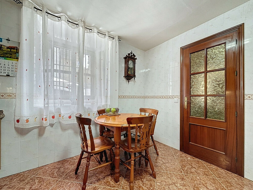 Semi-Detached House Periana Málaga - image 11