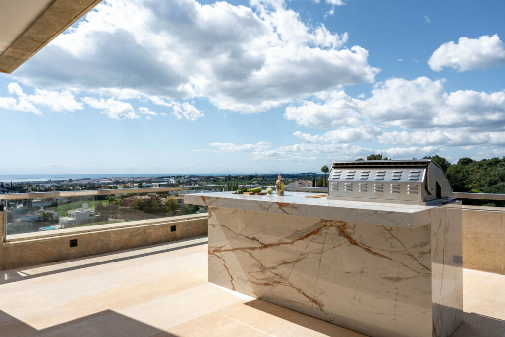Penthouse Duplex Nueva Andalucía Málaga - image 11