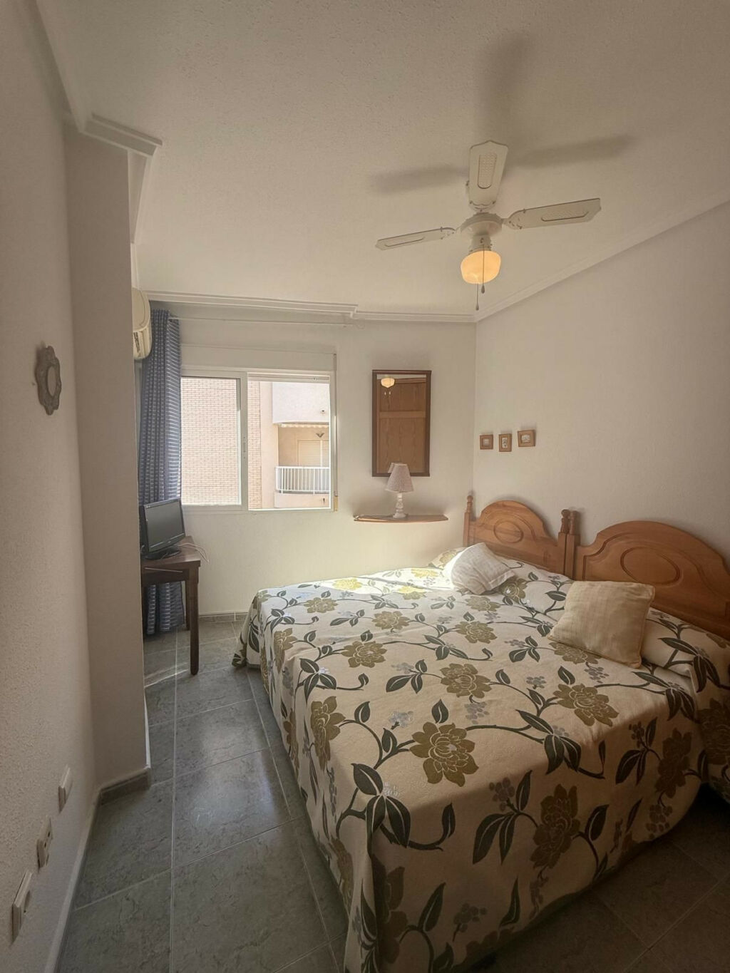 Middle Floor Apartment Torrevieja Alicante - image 11