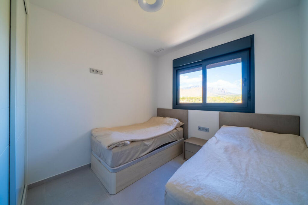 Middle Floor Apartment Benidorm Alicante - image 13
