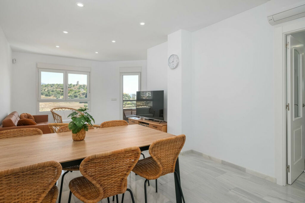 Penthouse Los Boliches Málaga - image 11