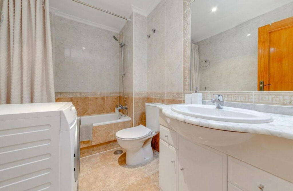 Penthouse Cabo Roig Alicante - image 11