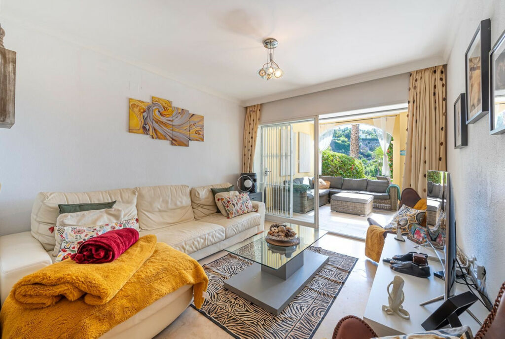 Ground Floor Apartment La Quinta Málaga - image 11
