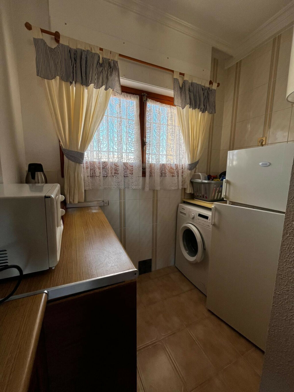 Middle Floor Apartment Punta Prima Alicante - image 11