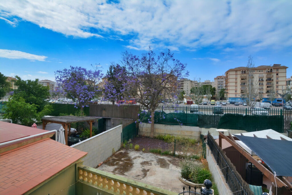Townhouse Fuengirola Málaga - image 11