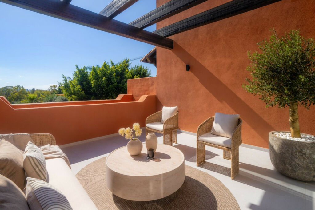 Penthouse Duplex Nueva Andalucía Málaga - image 11