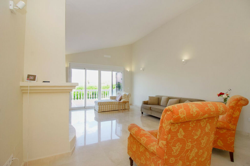 Detached Villa Coín Málaga - image 11