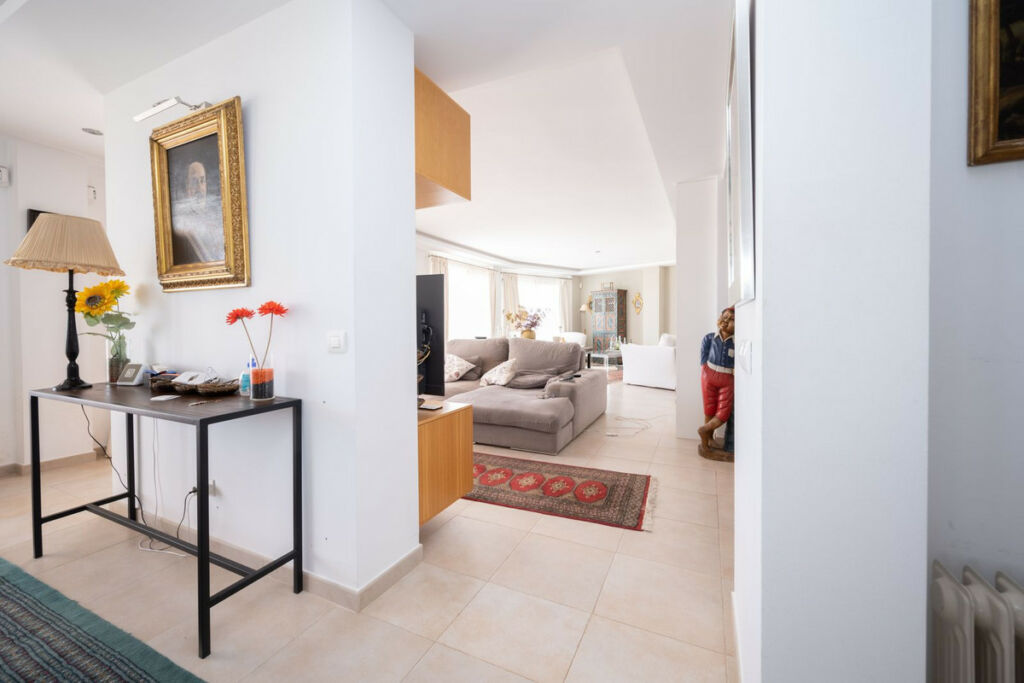 Penthouse Duplex Altos de los Monteros Málaga - image 11
