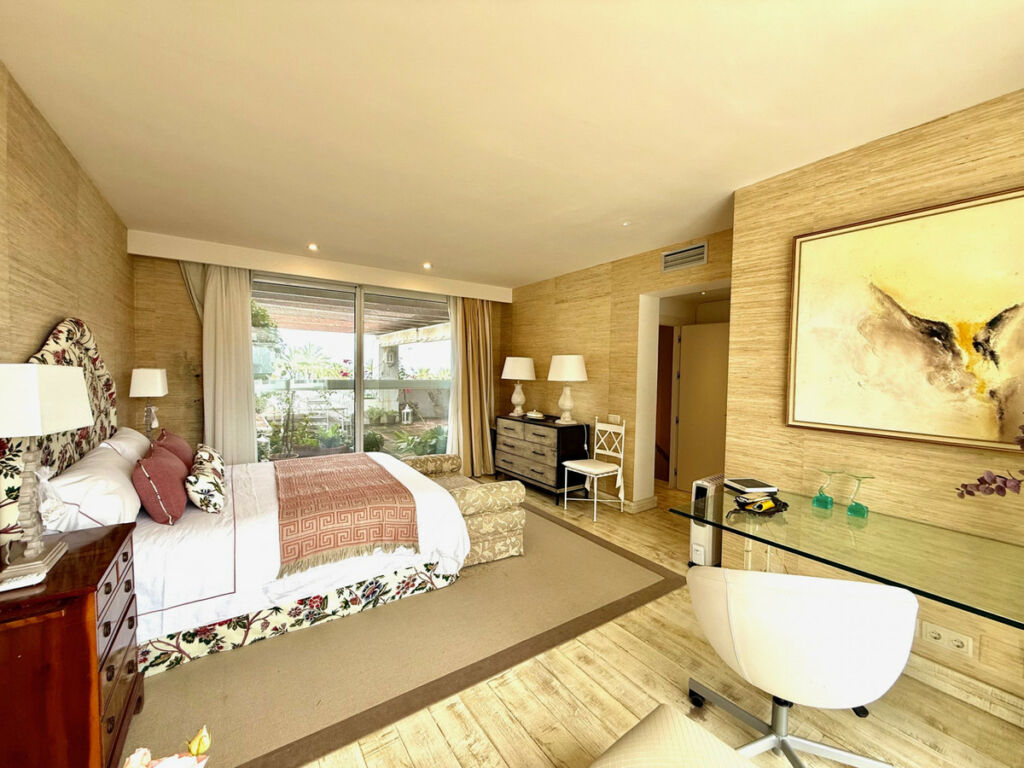 Penthouse Duplex Estepona Málaga - image 11