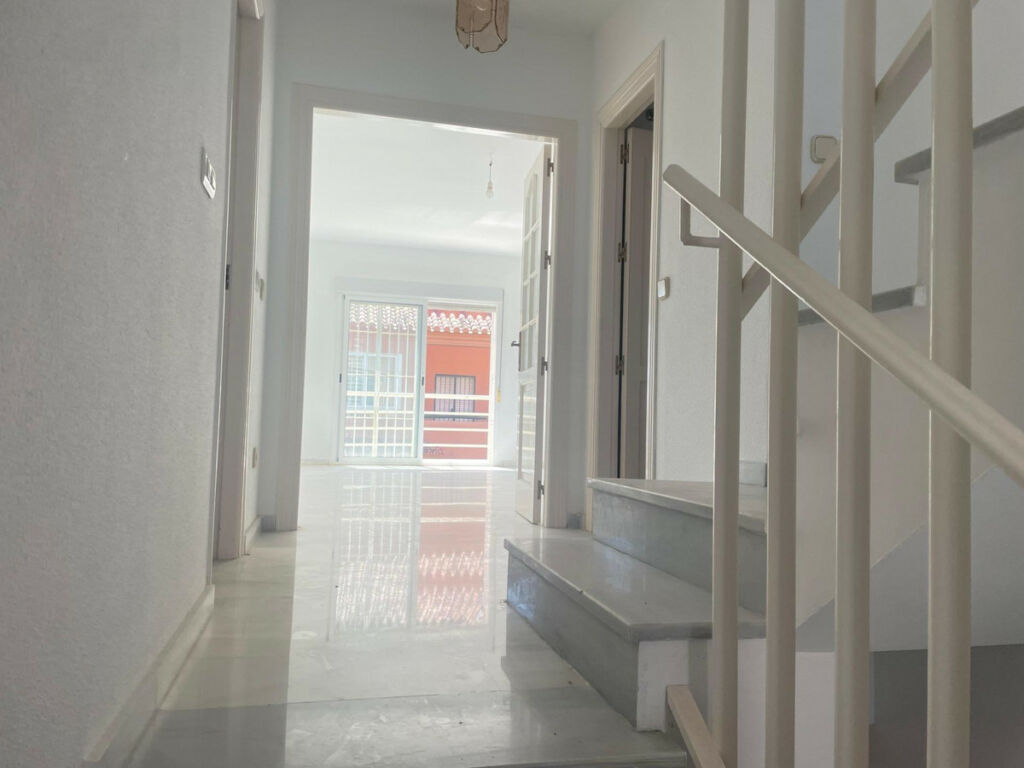 Townhouse Arroyo de la Miel Málaga - image 11
