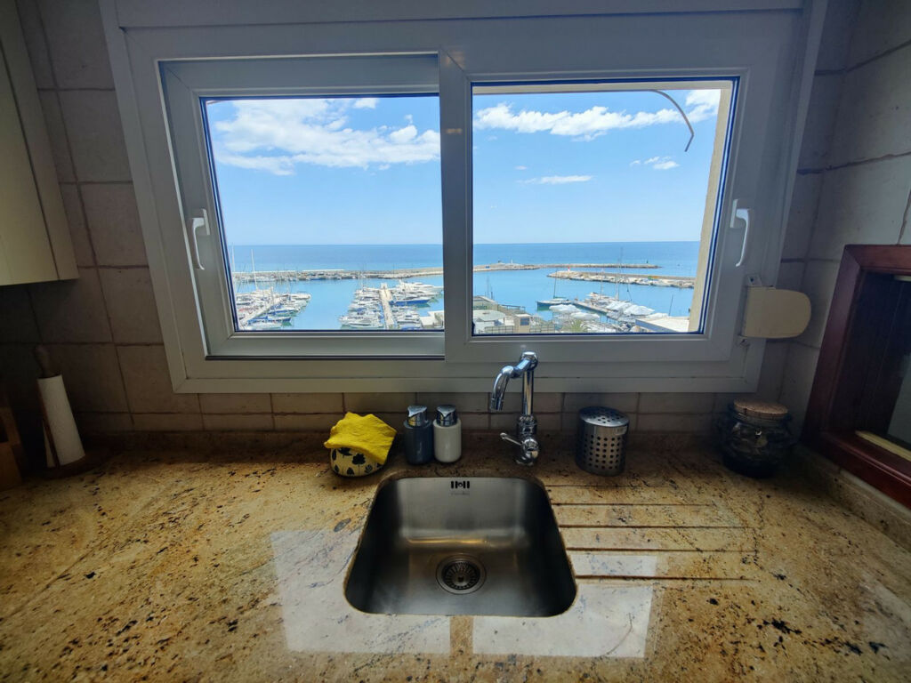 Middle Floor Apartment Estepona Málaga - image 10
